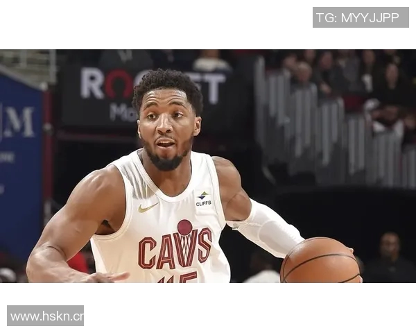 小米切尔助攻12次展现控卫实力努力帮助队友轻松得分 小米切尔助攻12次展现控卫实力努力帮助队友轻松得分