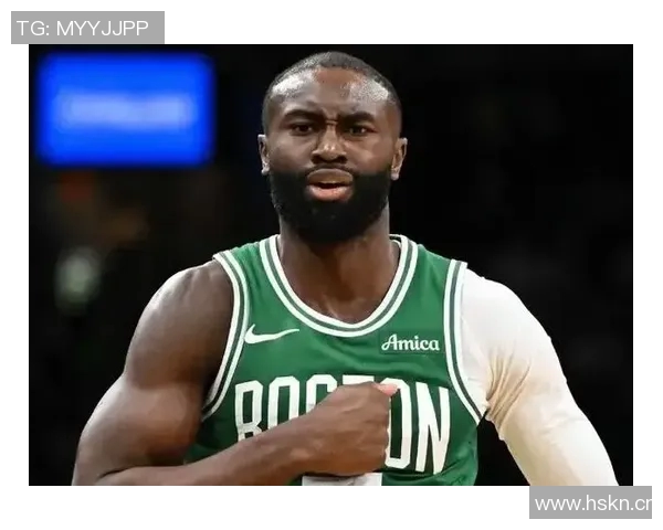 杰伦布朗谈遭遇包夹时的传球选择强调对队友的信任与团队合作的重要性 杰伦布朗谈遭遇包夹时的传球选择强调对队友的信任与团队合作的重要性