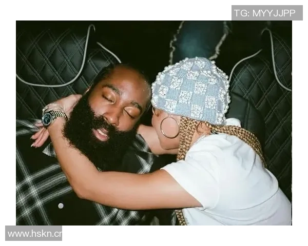 哈登新女友与查尔莫斯有过孩子还曾与路威热吻引发热议 哈登新女友与查尔莫斯有过孩子还曾与路威热吻引发热议