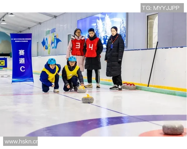 克尼佩尔连续三场得分20首次突破30分表现出色助球队赢得胜利 克尼佩尔连续三场得分20首次突破30分表现出色助球队赢得胜利